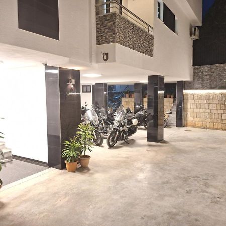 Hotel Qurku 2 Саранда Экстерьер фото