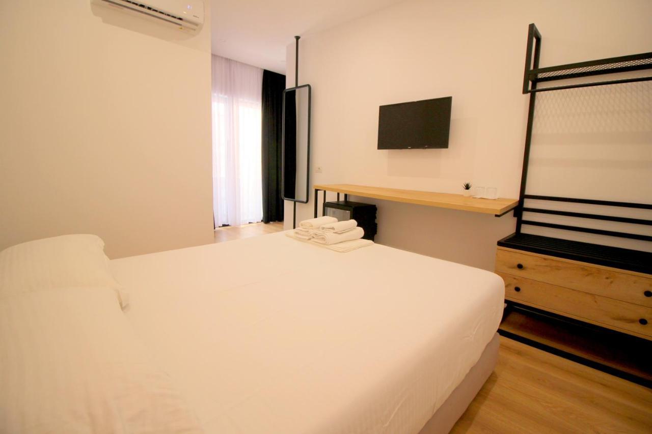 Hotel Qurku 2 Саранда Экстерьер фото