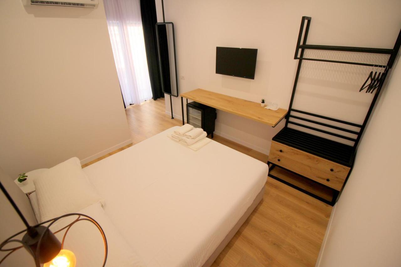 Hotel Qurku 2 Саранда Экстерьер фото